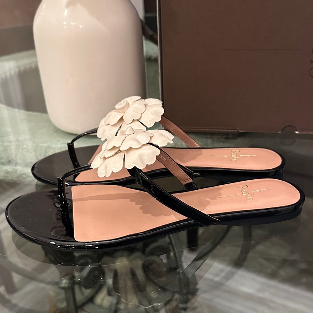 New in Box $125 Linea Paolo Black and Cream Floral Leather Sandals sz 9 - Picture 6 of 11